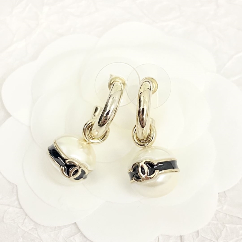 Ch**el earrings